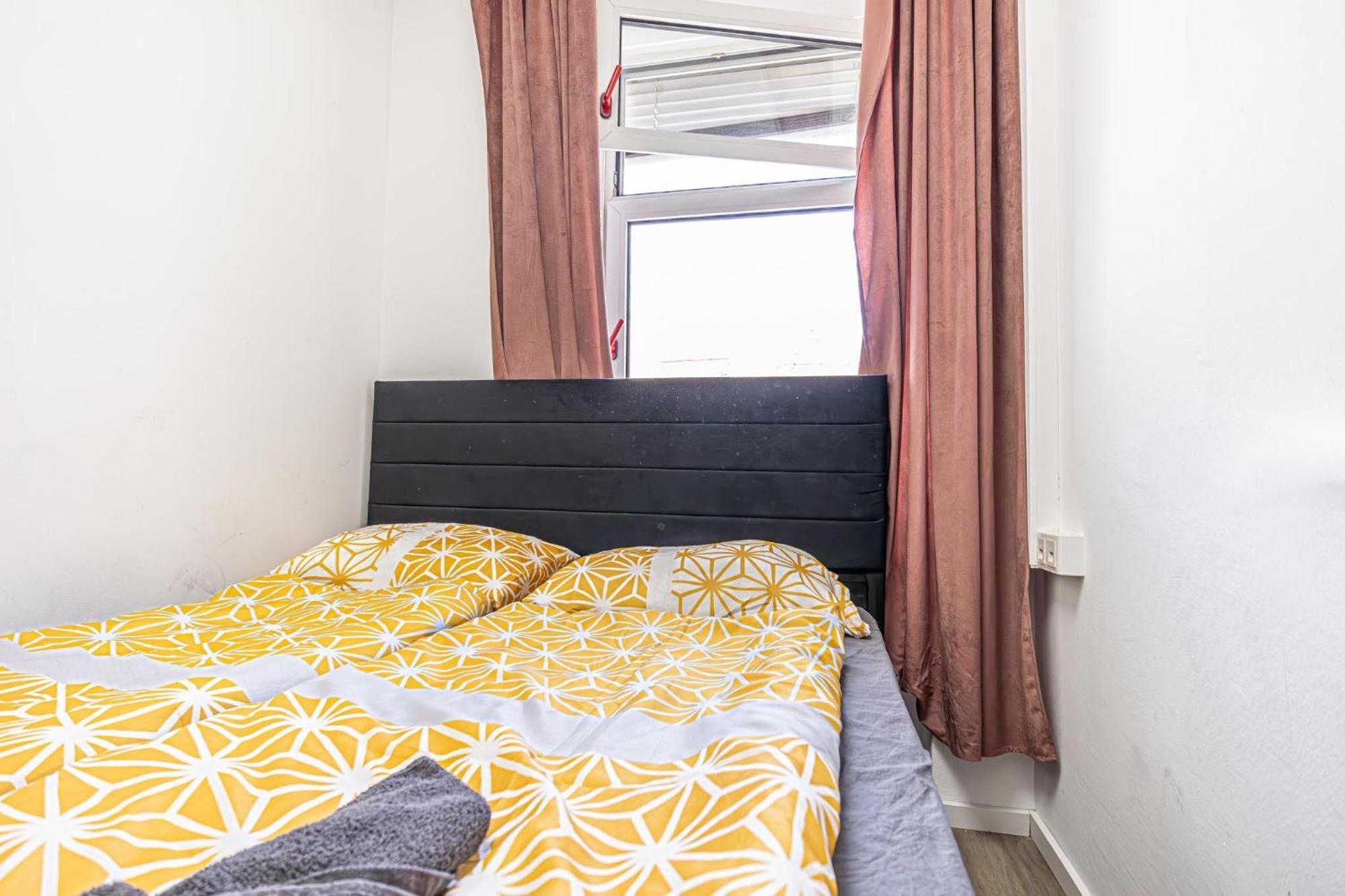 וינה Near Schoenbrunn - Economy Rooms In Shared Apartment At Meidling Train Station מראה חיצוני תמונה