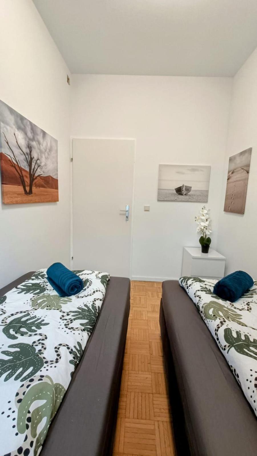 וינה Near Schoenbrunn - Economy Rooms In Shared Apartment At Meidling Train Station מראה חיצוני תמונה